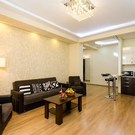 New! - Downtown Apartment Tiflis Exterior foto